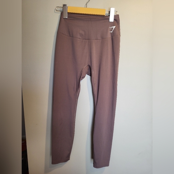 Gymshark High-Waisted Leggings Capris  in Tan, Size Small - Picture 2 of 5